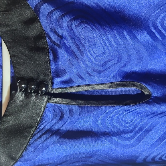 Blue metalic tank top - Picture 3 of 5